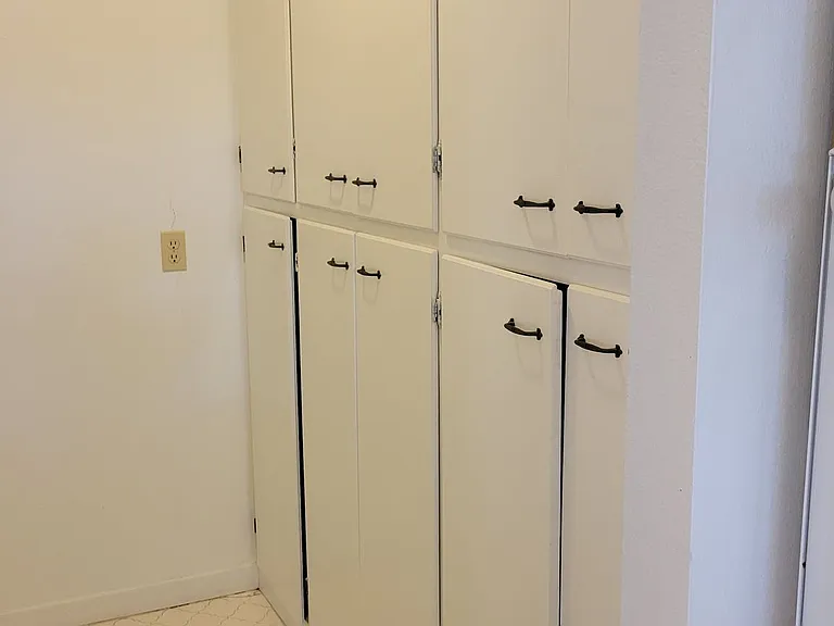 1400 Fairway Ter #22 — Photo 11