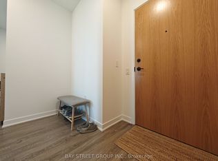 2495 Eglinton Ave W #1107, Mississauga, ON L5M 7C1