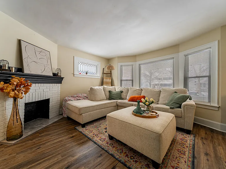2165-2167 Carabel Ave #DN — Photo 2