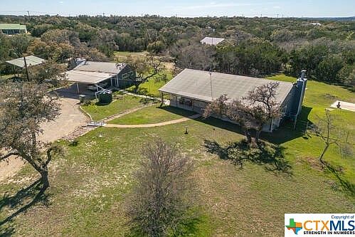 2nd image of 111 Fischer Cove Dr
