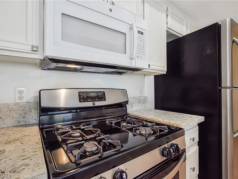 1908 Desert Falls Ct #108 — Photo 7