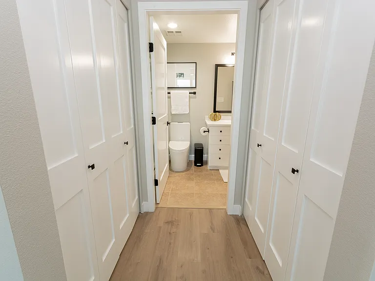 300 W Beech St #2202 — Photo 24