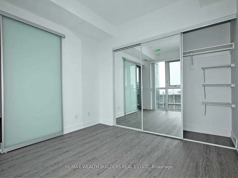 7 Grenville St #2609 — Photo 21
