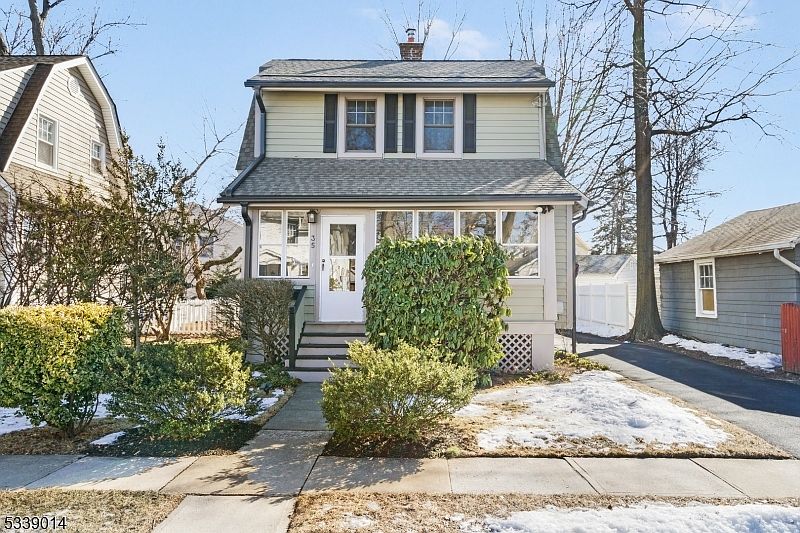 1st image of 35 Revere Ave