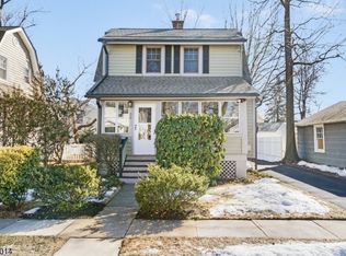 35 Revere Ave, Maplewood, NJ 07040