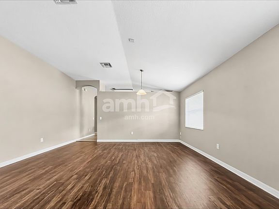 5th image of 3213 Dunstable Dr