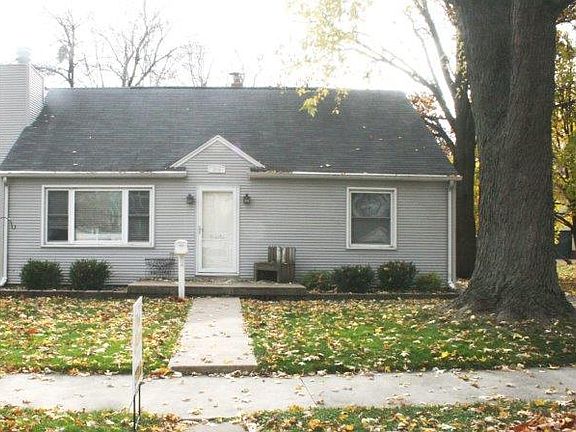 2nd image of 210 W Lincoln St