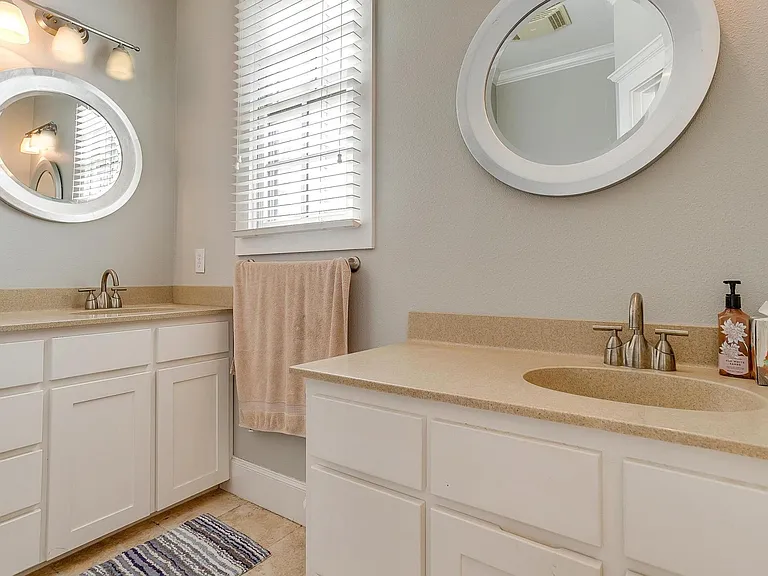Dual sinks