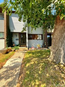343 Evanston Dr, East Windsor, NJ, 08520