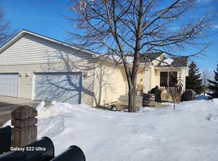 1013 Ivy Ridge Ter, Buffalo, MN 55313