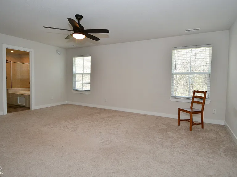 379 Gathering Ln — Photo 32