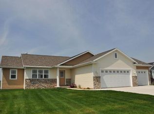 N1819 Baileys Harbor Rd, Greenville, WI 54942