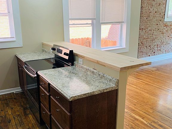 4th image of 3847 Russell Blvd #1