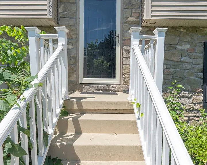 2072 Sheaffer Rd — Photo 67