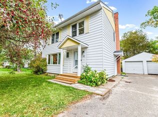 10 Laurier Ave, Deep River, ON K0J 1P0
