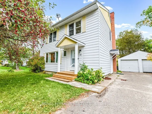 10 Laurier Ave, Deep River, ON K0J 1P0