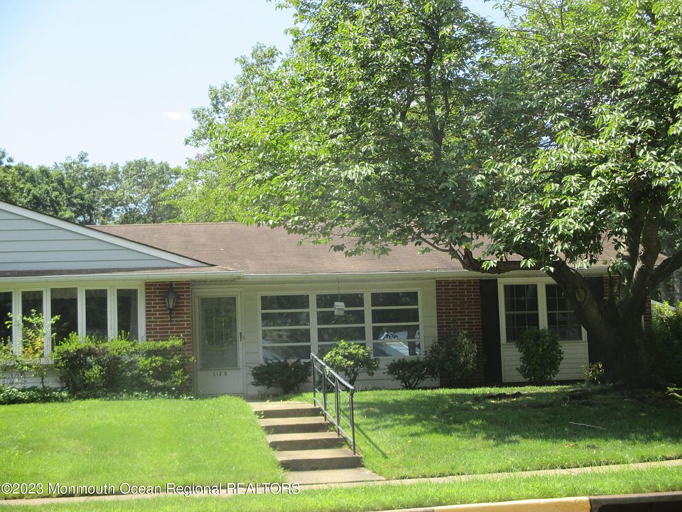 1st image of 512B Portsmouth Drive