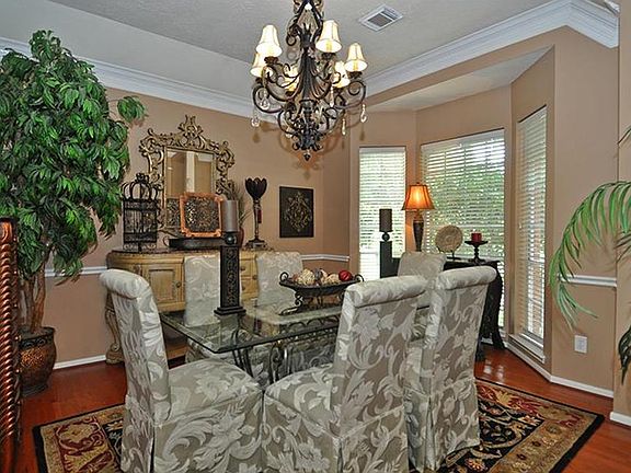 3rd image of 4311 Garden Hills Ln