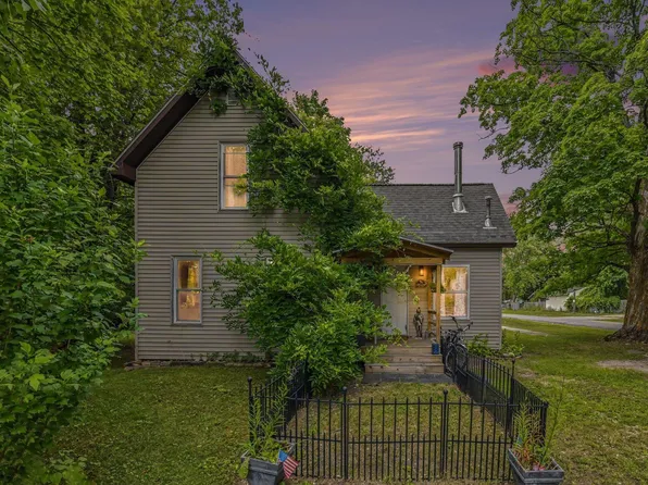 14596 Thompson Ave, Thompsonville, MI 49683