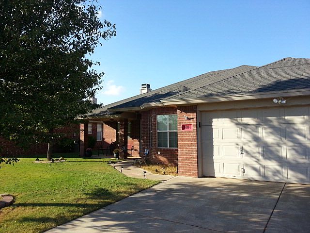 2nd image of 3004 103rd St