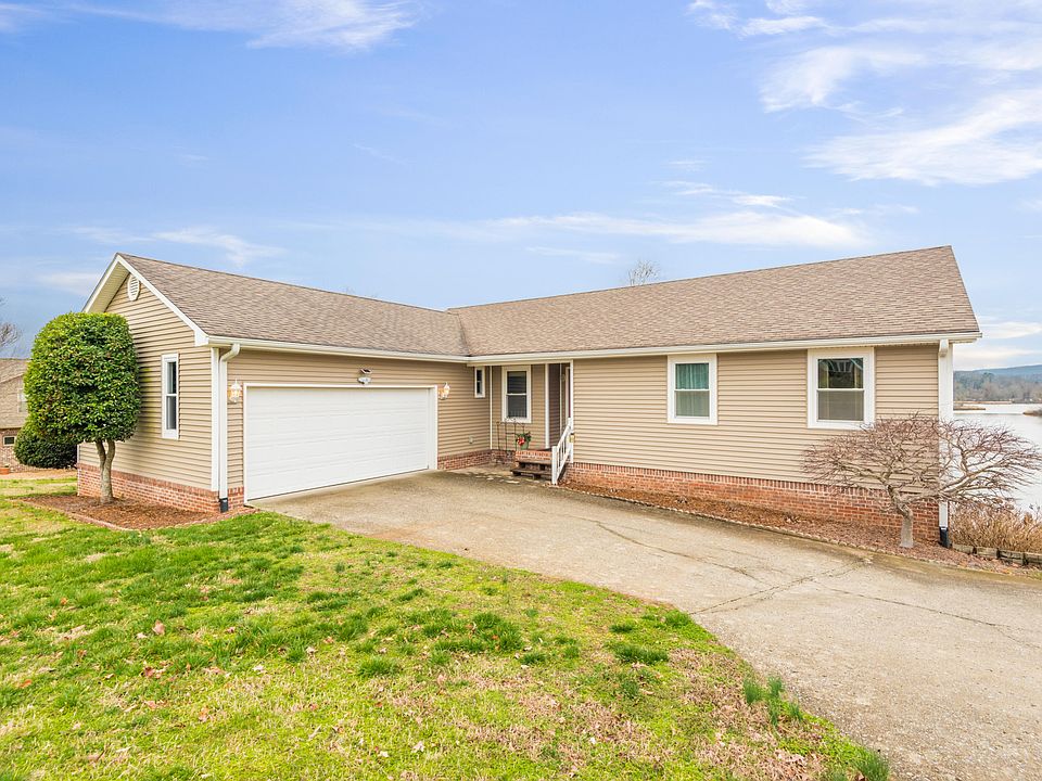 1st image of 708 Riverbend Dr