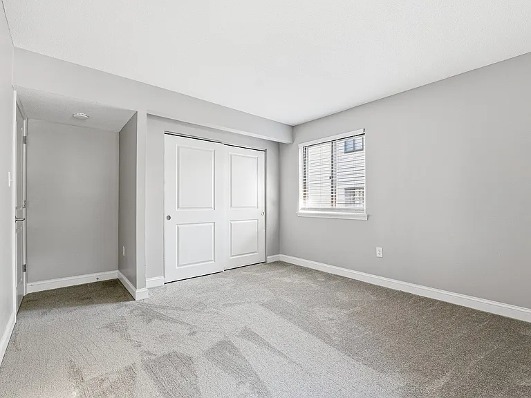 Hidden Brook Apartment Homes — Photo 7