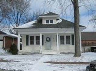 1134 Jackson St, Saint Charles, MO