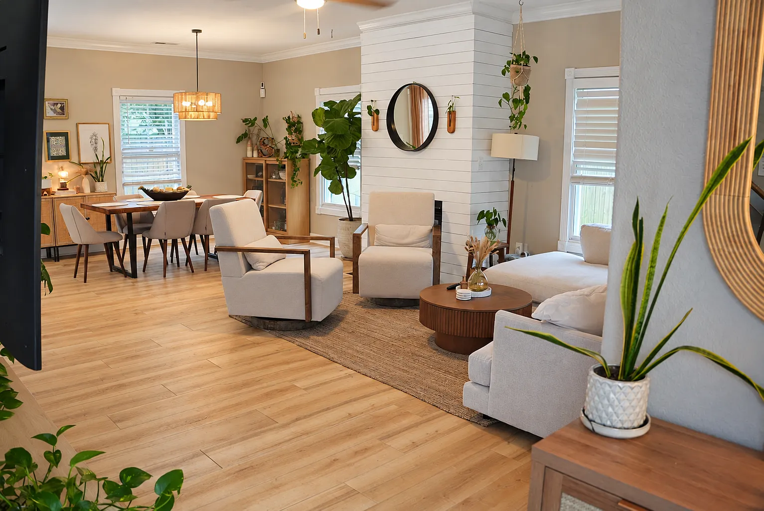 2232 W Berrie Cir — Photo 3