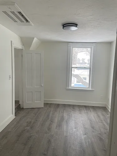 183 Lovell St Photo 1