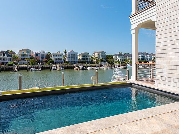 5th image of 50 Waterway Island Dr
