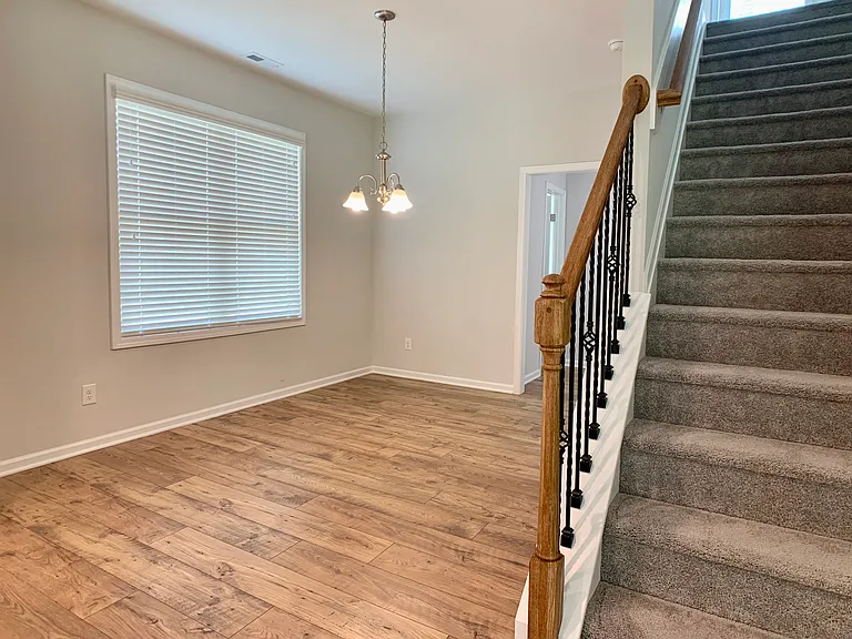 197 Diploma Dr — Photo 6