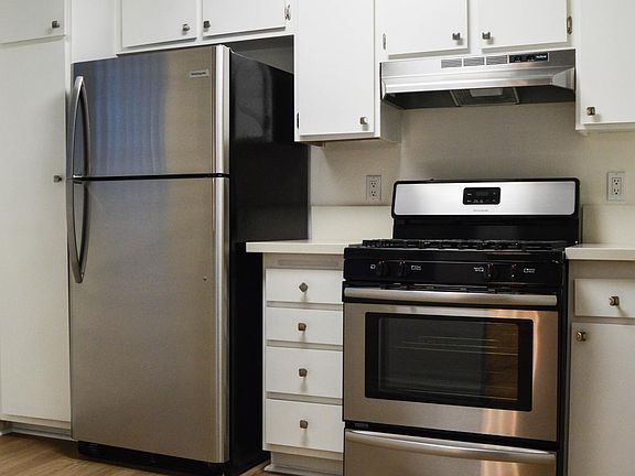 3rd image of 1841 Sawtelle Blvd APT 107