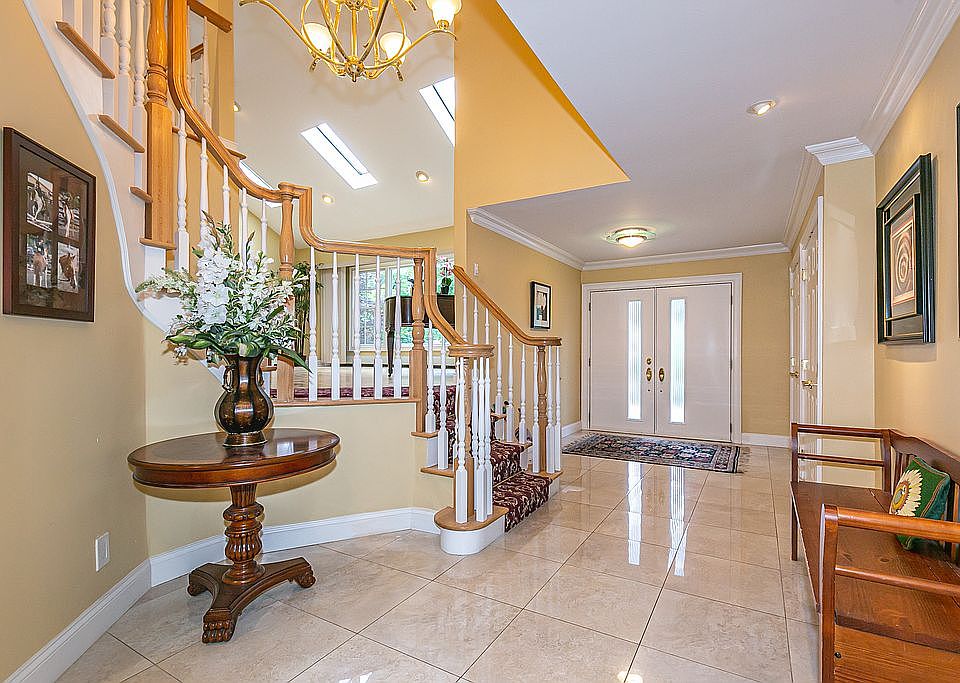 7 Hemingway Dr, Dix Hills, NY 11746 | Zillow