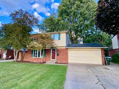 38252 Tottenham Rd, Sterling Heights, MI, 48312