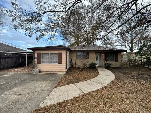 204 Magnolia Ave, La Place, LA 70068