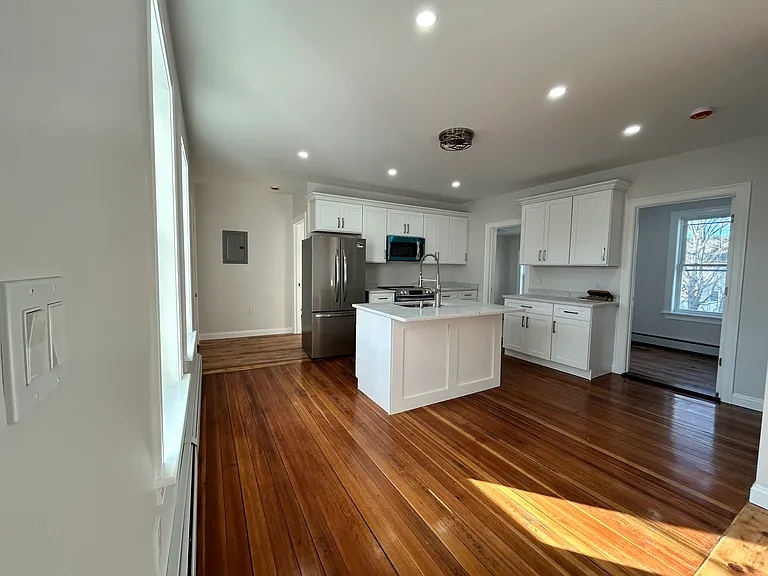 15 Jones St #1 — Photo 9