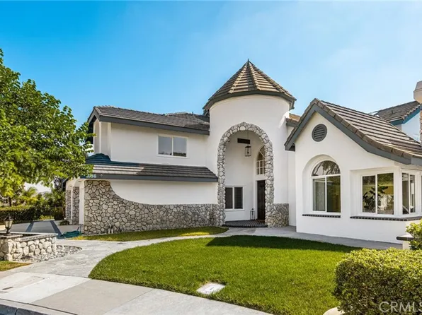 1086 Castlerock Ln, Santa Ana, CA 92705