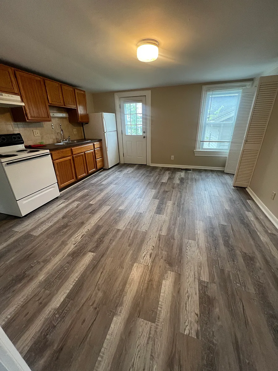 Building Photo - 158 Granville Rd #158