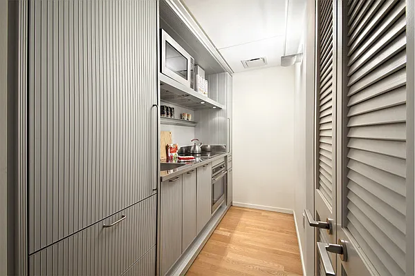 Sold by Stribling | media 9