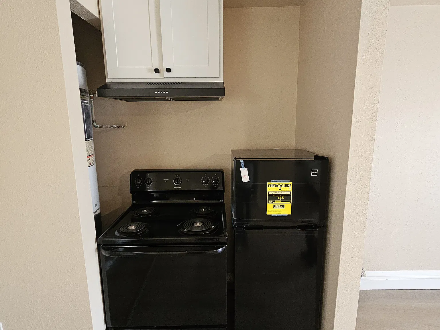 Studio, 440 sqft, $1,295 — Photo 4