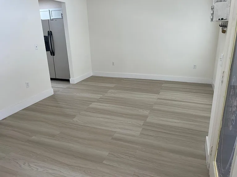 658 Sierra Cir — Photo 23