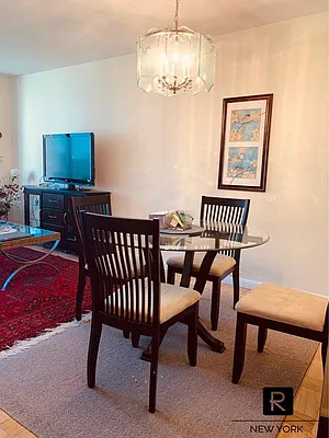 Rented by R New York | media 38