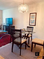 Rented by R New York