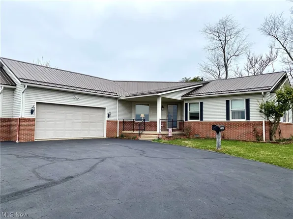 447 Saint Clair Ave, Cadiz, OH 43907