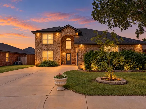 606 N 8th St, Wolfforth, TX 79382
