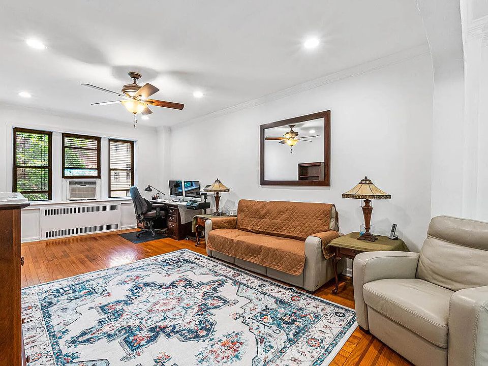 1st image of 3224 82nd St