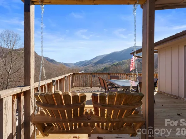 82 Zeb Brendle Rd, Bryson City, NC 28713