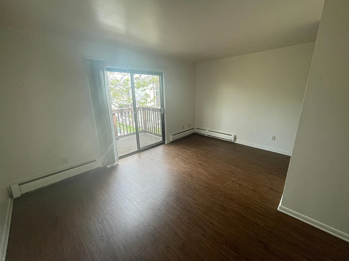 Building Photo - 3590 Arthur Ct #6