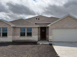 3533 Sahar Lake Dr, Robstown, TX 78380