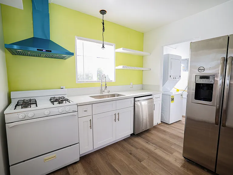 431 N Ynez Ave #C — Photo 3